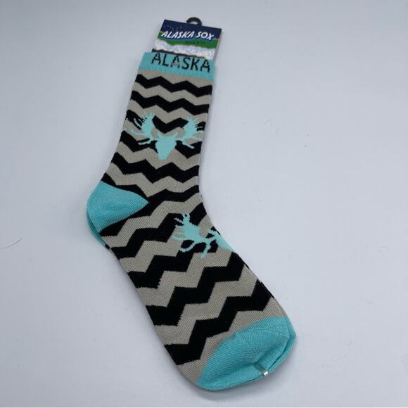NWT Alaska Chevron and Moose Socks. Size 8-11 Women - Picture 1 of 5
